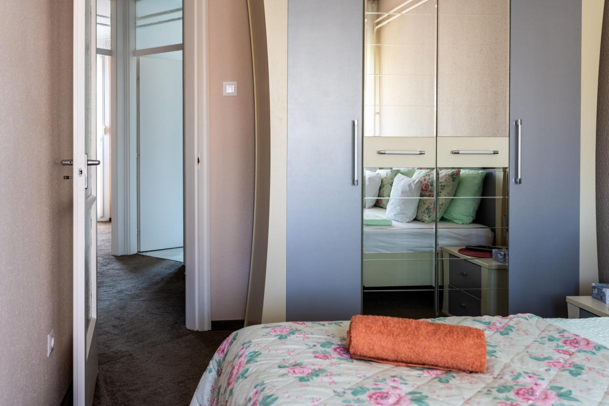 Flower Apartment ヘーヴィーズ エクステリア 写真