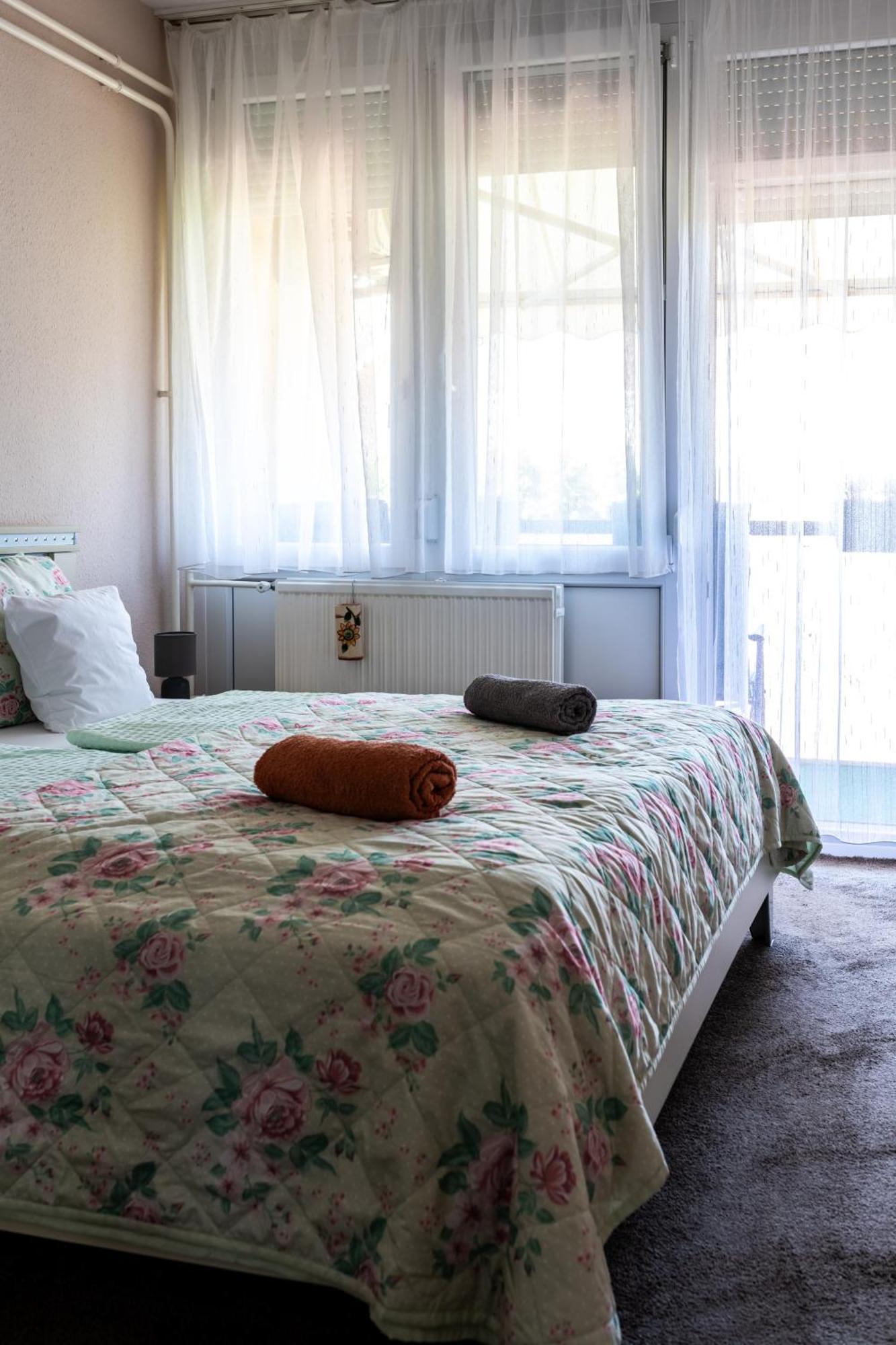 Flower Apartment ヘーヴィーズ エクステリア 写真